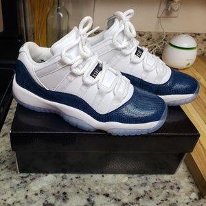 Air Jordan 11